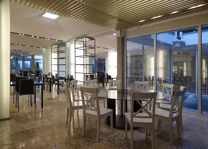 Cupidon Hotel Saturn